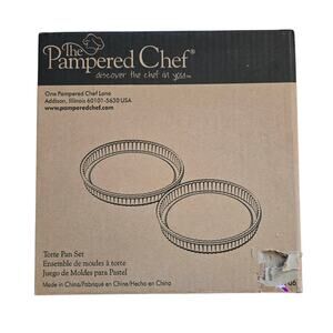 NIB, Pampered Chef Torte Pan Set (2 pans)
